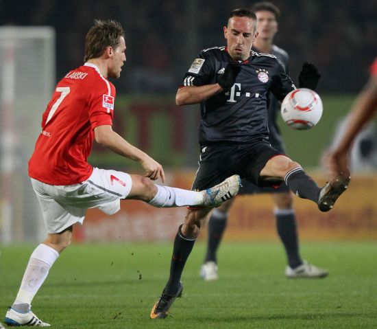 頭球破門 頭球破門